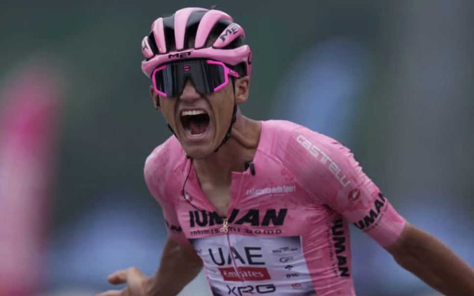 TRAS EL GIRO DE ITALIA, ISAAC DEL TORO DEJA UNA HUELLA IMBORRABLE EN EL CICLISMO MUNDIAL